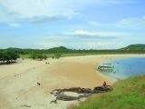 Indahnya Pantai Tanjung Aan di Lombok